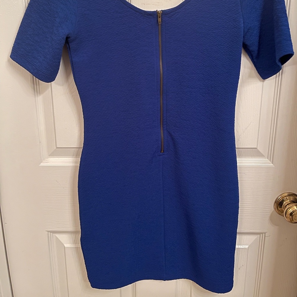Royal blue dress ! Only used one